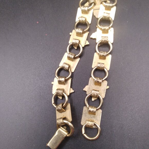 Vintage Enamel Maple Leaf Niagra Falls Bracelet - Picture 3 of 4